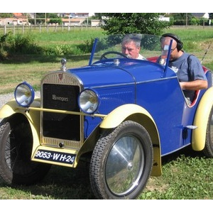 La Rosengart 1930 - Maurice Bouyssou a conduit l'animateur dans sa magnifique voiture restaurée.