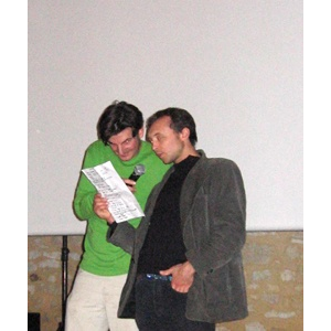 L'artiste et son assistant - Nicolas Boone et son fidèle assistant réalisateur Romain ont remercié toutes les personnes, élus, associations, organismes qui les ont aidés à concrétiser ce projet.