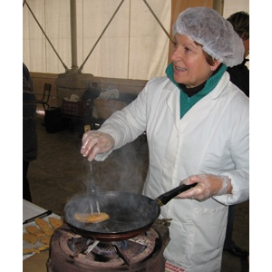Foie gras poêlé - Ginette montre cette fois comment poêler le foie gras et comment l'assaisonner pour une dégustation optimale.