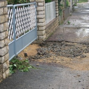 Dégâts suite aux orages du 14 juin 2007 - Les riverains de la Rue Eugène le Roy ont été également très touchés et beaucoup ont été inondés.