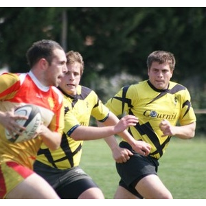 Avenir Excideuil Rugby - Malgré un essai marqué par leurs adversaires, les abeilles ont gagné haut la main.